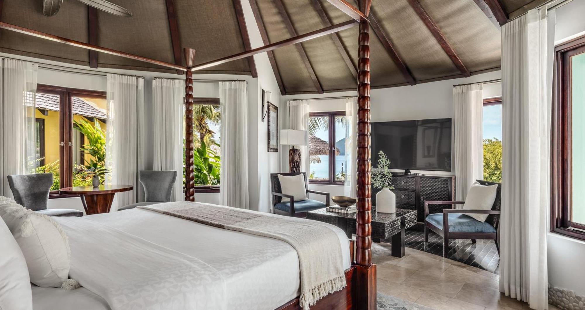 Grande Rondoval Butler Suite with Private Pool Sanctuary
